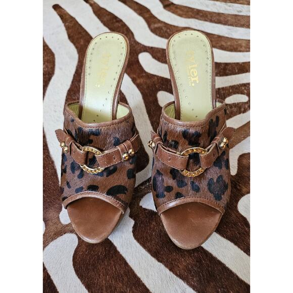 Tyler Richard Tyler Pony Hair Fur Platform Peep Toe Pumps w/ Buckle Size 8.5 - Picture 2 of 8